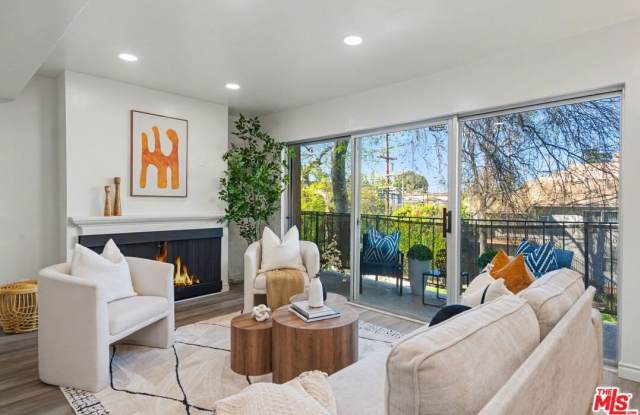 14850 Hesby St photos photos