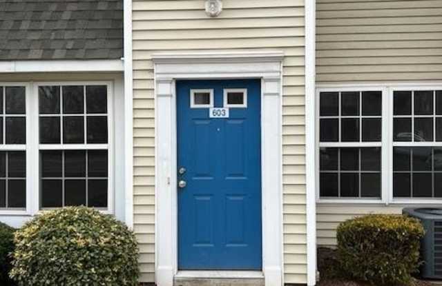 603 duke Drive - 603 Duke Drive, Woodbridge, NJ 07095