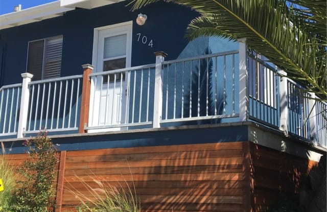 704 W 30th street - 704 West 30th Street, Los Angeles, CA 90731