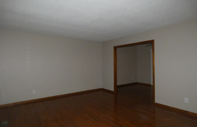 8116 North Serene Avenue Gallery 4