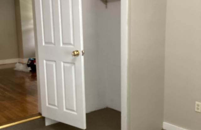 120 Belchertown Rd - 120A Room #4 Gallery 1