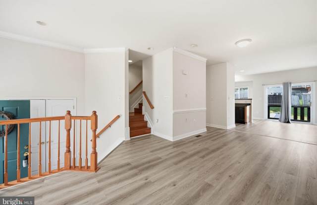15364 BRONCO Way Gallery 4