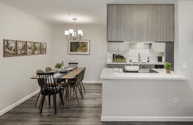Canyon Creek Apartment Villages Gallery 4