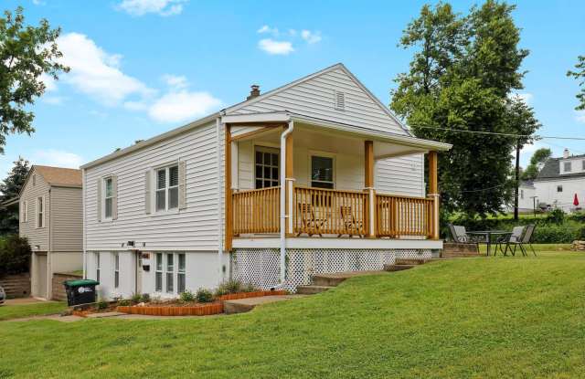 3BR Aksarben- walking distance UNO, Available August 1st photos photos