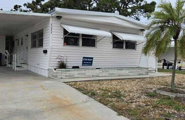 5027 4th St. West photos photos