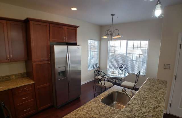 8425 Pebble Creek Way Unit 102 Gallery 2