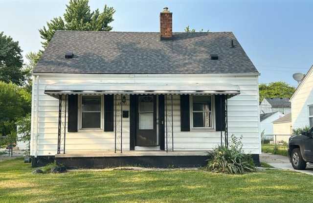 19131 Kenosha Street photos photos