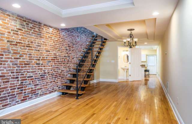1029 S BOULDIN STREET Gallery 3