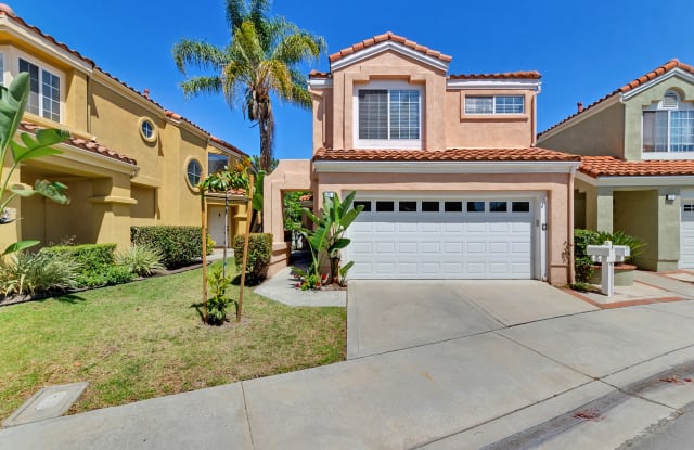 5 Del Roma - 5 Del Roma, Irvine, CA 92614