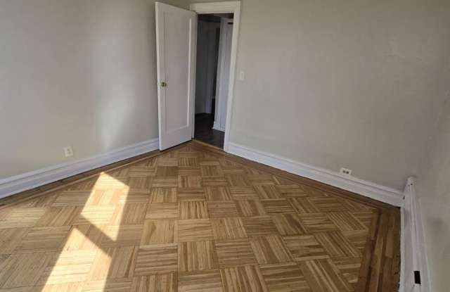 3116 81 st photos photos