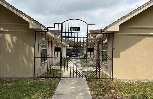 1813 Bahamas Drive Gallery 2