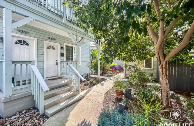 Beautiful 2B 1BA Unit in Hillcrest w/ AC and Private Yard! photos photos