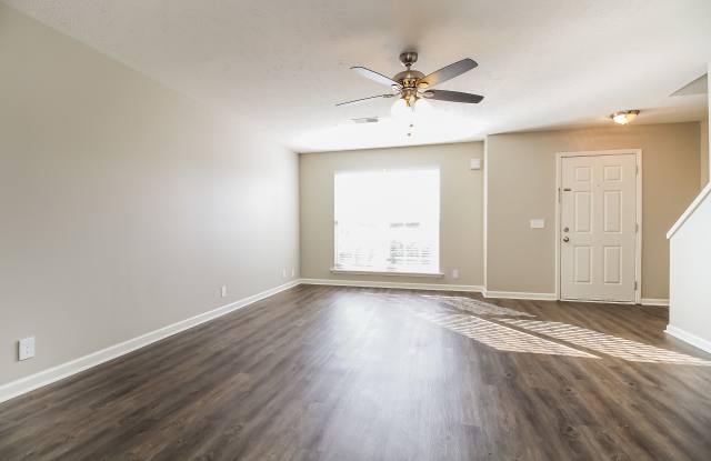 1230 Shannon Ln Gallery 4
