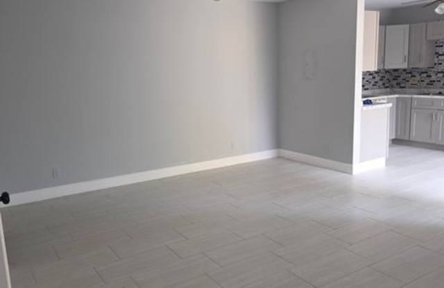 1839 N CONGRESS Avenue W 1839, West Palm Beach, FL 33401 Gallery 4