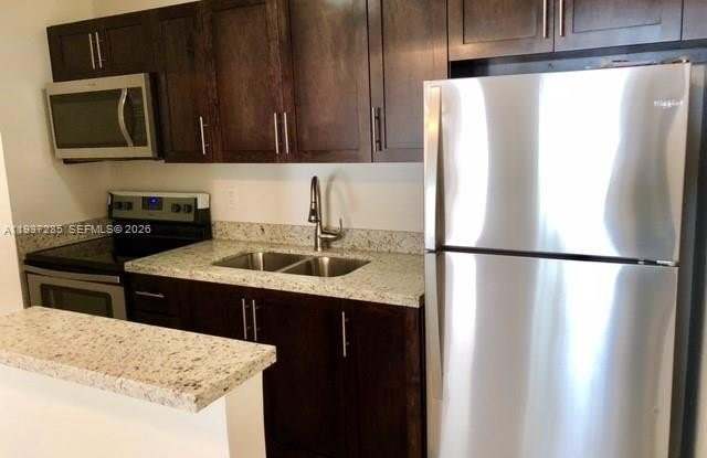 7820 NE Bayshore Ct photos photos