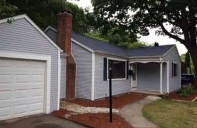 24 Brace Road - 24 Brace Road, Newington, CT 06111