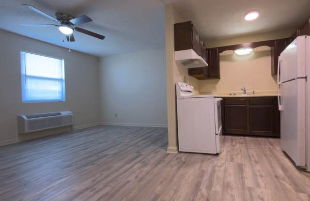 4625 Towne Square Ct Gallery 2