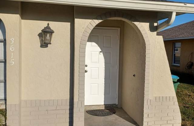 3/2 Duplex w/ Garage. Tenant occupied until 3/31/26. photos photos