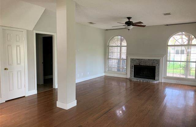 2074 Cameo Drive Gallery 3