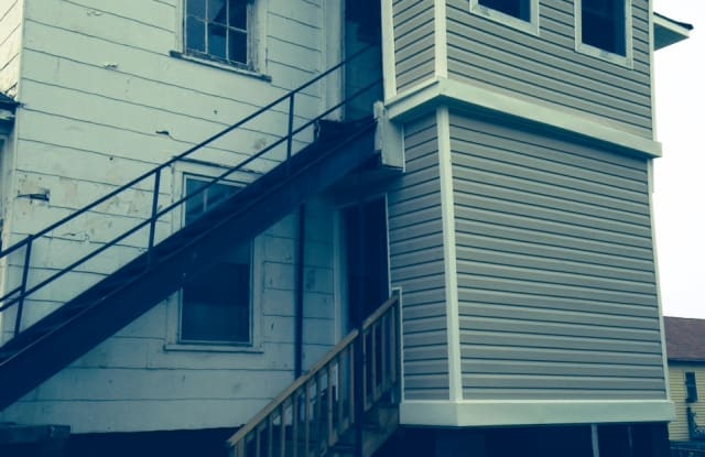922 S Beaumont Ave - 922 S Beaumont Ave, Burlington, NC 27217