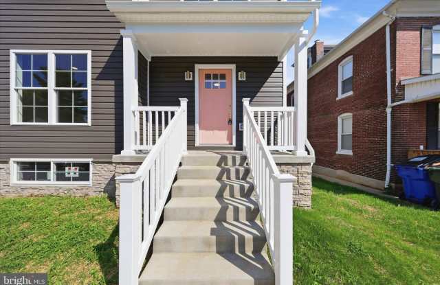 530 RIDGE Avenue Gallery 4