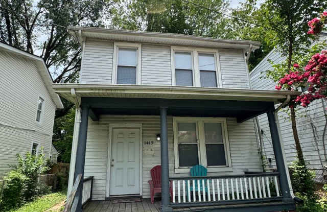 3.5 bed house in Fulton Hill! Enjoy the beautiful neighborhood, central hvac, laundry, yard! photos photos
