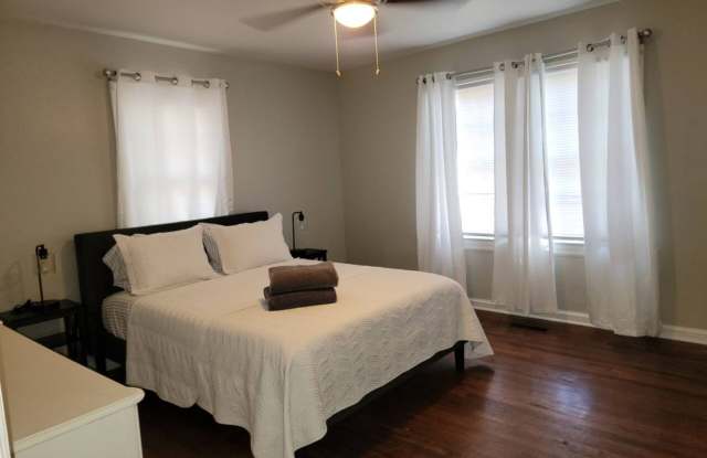 Charming 2 bedroom Duplex photos photos