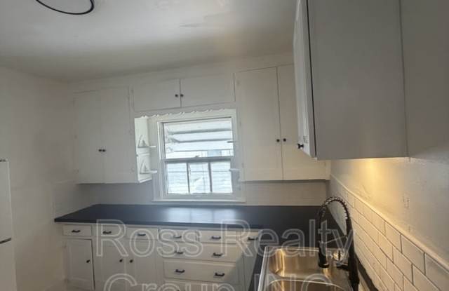 1940 Crosswell Gallery 3
