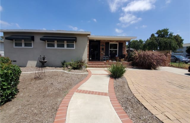 5485 E 27th Street - 5485 East 27th Street, Long Beach, CA 90815