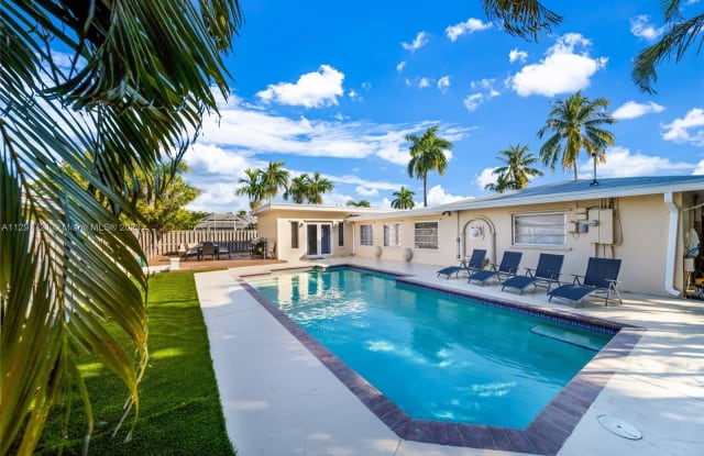 241 Oceanic Ave - 241 Oceanic Avenue, Lauderdale-by-the-Sea, FL 33308