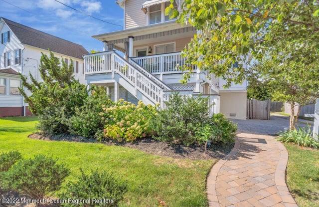 32 Riverdale Avenue - 32 Riverdale Avenue, Monmouth Beach, NJ 07750