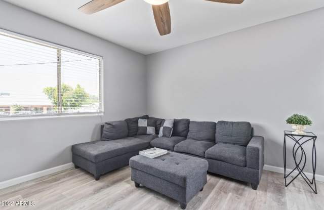 2437 East Jones Avenue photos photos