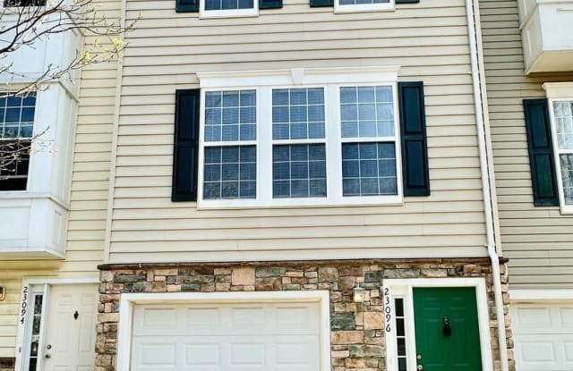 23096 FONTWELL SQUARE - 23096 Fontwell Square, Oak Grove, VA 20166