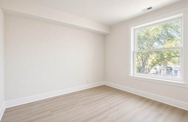 4349 West Irving Park Road Gallery 4