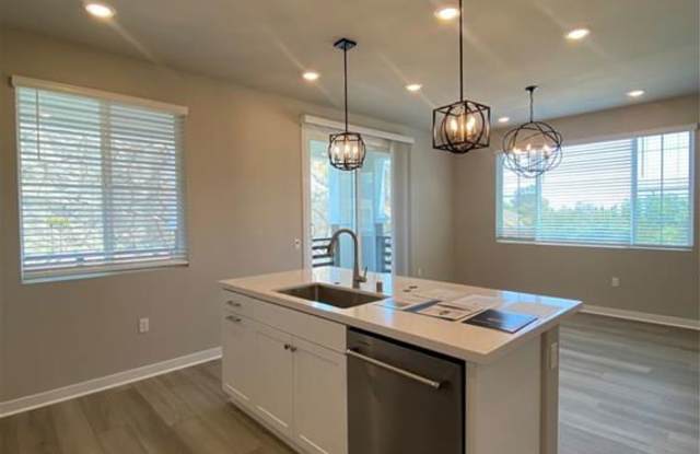 1470 Skyline Lane photos photos