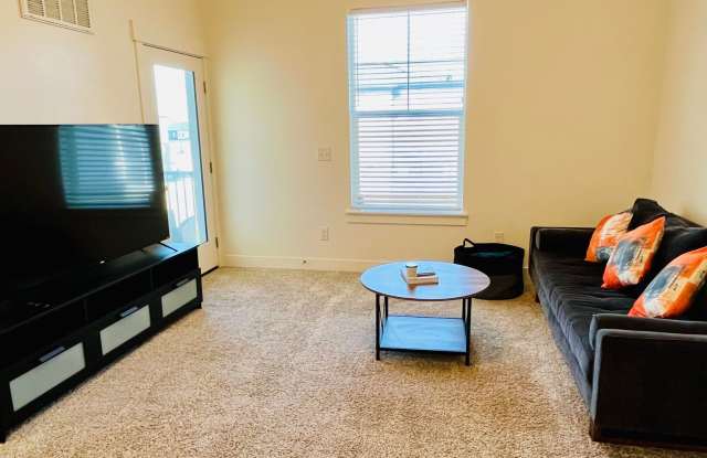 Comfortable 3 Bed / 2 Bath Home Available in Lehi photos photos