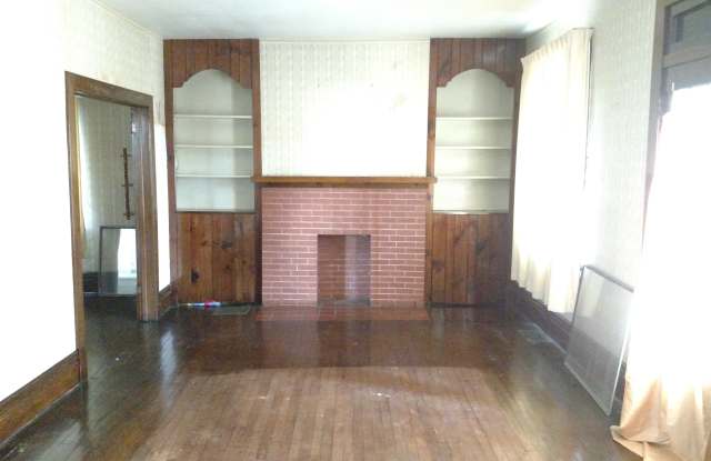 217 Connellsville St photos photos