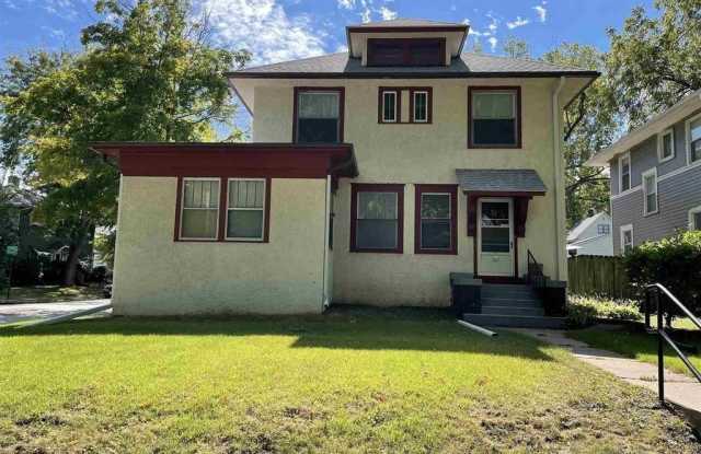 221 E DOVER Court photos photos