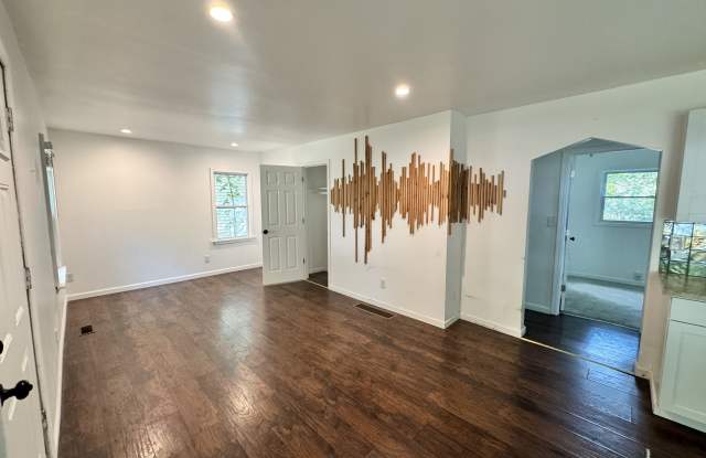 18462 Grandville Avenue Gallery 2