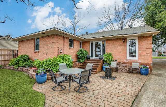 8914 Livenshire Drive Gallery 2