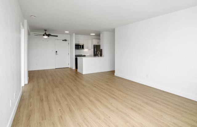 SoMa Square Gallery 3