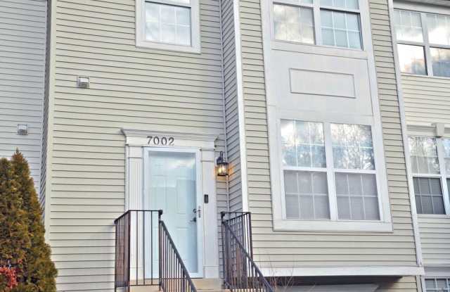 7002 YELLOW AMBER COURT - 7002 Yellow Amber Court, Peppermill Village, MD 20743