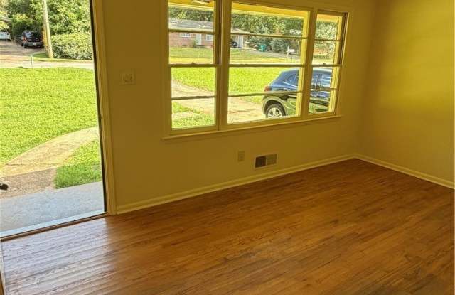 235 Clarke Drive Gallery 2