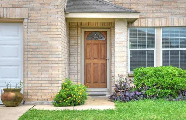 Move-In Ready Home with Fresh Updates & Spacious Layout in Converse Gallery 3