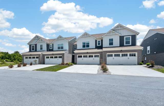 5559 Eagle Court Gallery 2