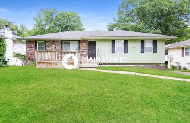 1904 N PLYMOUTH RD Gallery 1