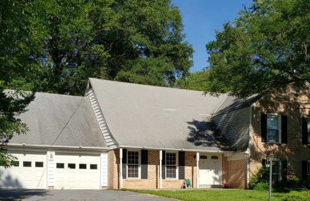 13905 N Gate Dr - 13905 North Gate Drive, Layhill, MD 20906