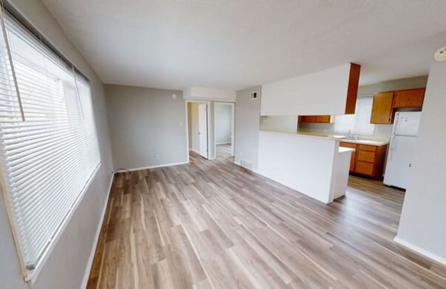 864 North 5th Street - 864 North 5th Street, Laramie, WY 82072