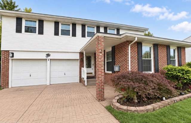 3 STONEBRIDGE Road Gallery 2