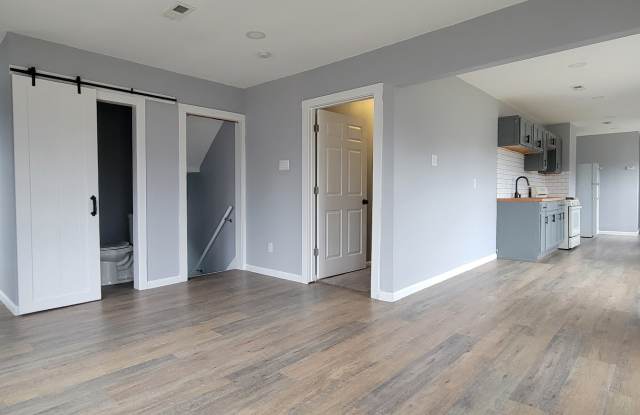 11822 Promenade Avenue-Unit 2 Gallery 4